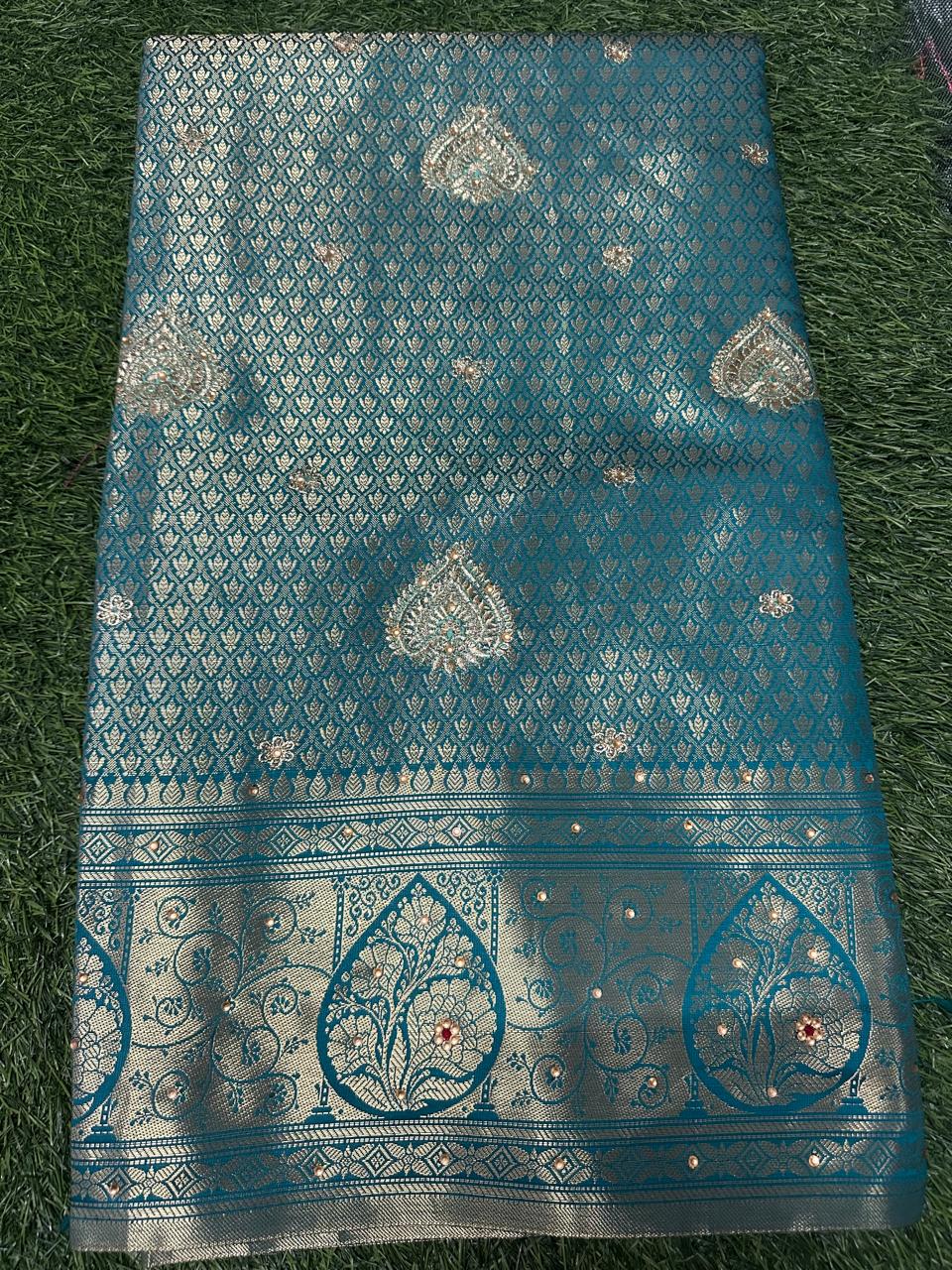 Elegant Aqua Blue Zari Silk Saree with Intricate Traditional Weaving